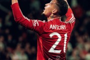 曼联抬价清洗安东尼！前教练直言：我当他是儿子，但绝不引进！
